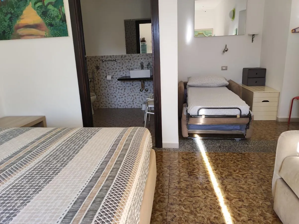 Il Giardino Di Tatiana Rooms & Breakfast La Maddalena  0*, La Maddalena (Sassari) Italy