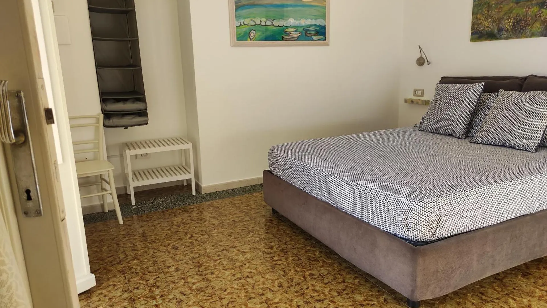 Il Giardino Di Tatiana Rooms & Breakfast La Maddalena  Italien